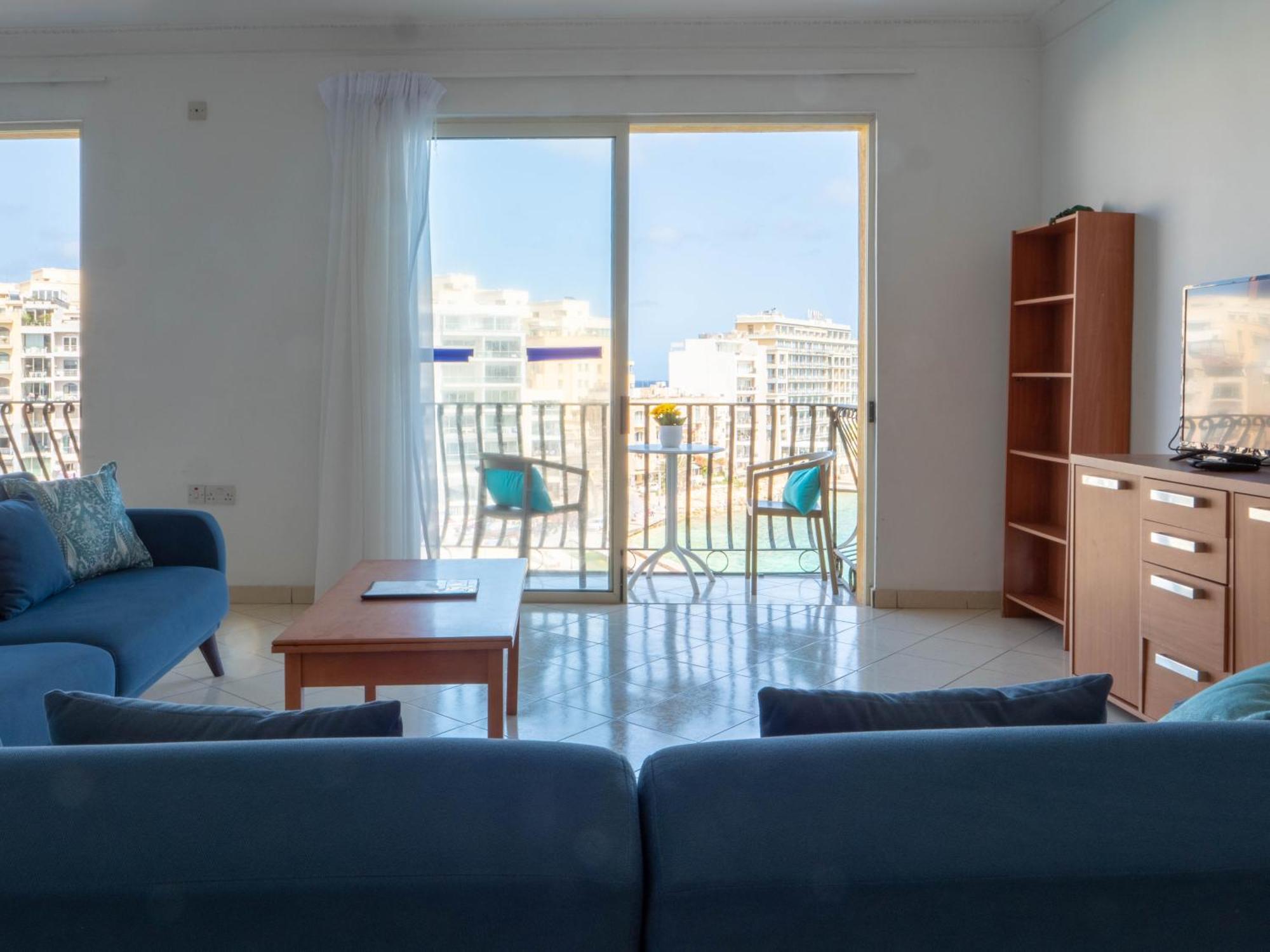 Morina Court - Seaview Apartments And Penthouse In St Julians By Shortletsmalta Сент Джулианс Экстерьер фото