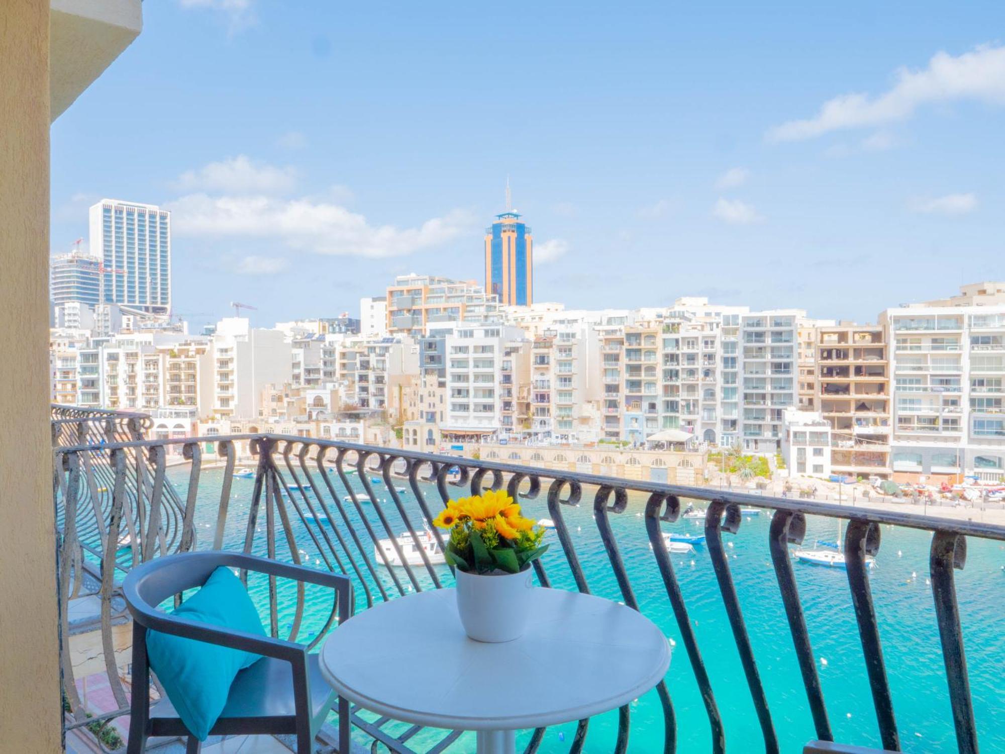 Morina Court - Seaview Apartments And Penthouse In St Julians By Shortletsmalta Сент Джулианс Экстерьер фото