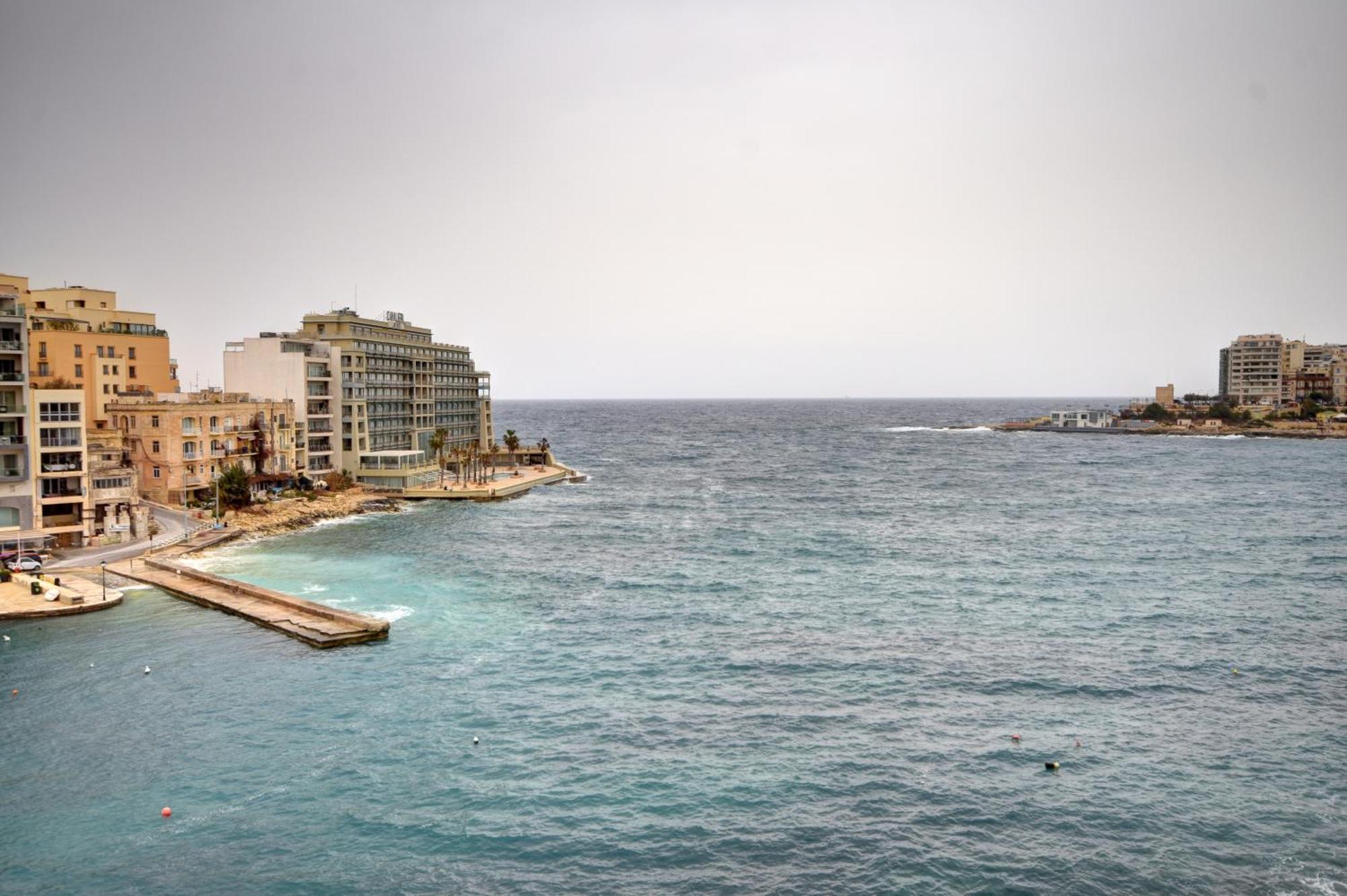 Morina Court - Seaview Apartments And Penthouse In St Julians By Shortletsmalta Сент Джулианс Экстерьер фото