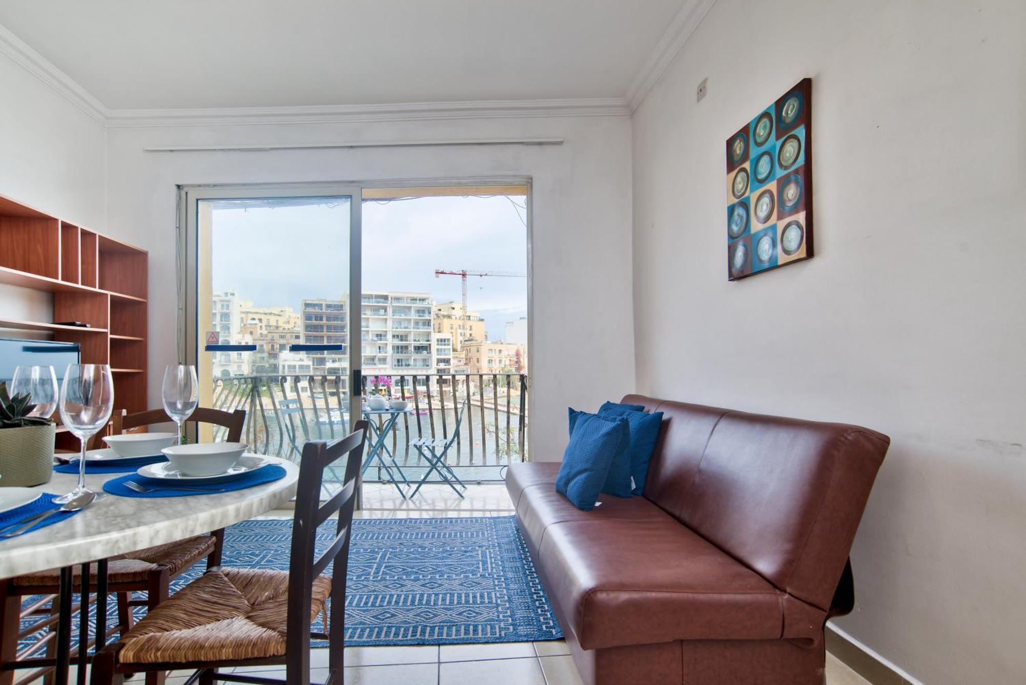 Morina Court - Seaview Apartments And Penthouse In St Julians By Shortletsmalta Сент Джулианс Экстерьер фото