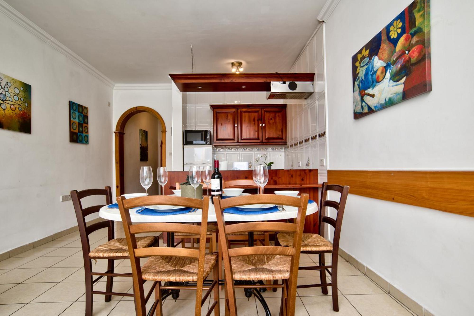 Morina Court - Seaview Apartments And Penthouse In St Julians By Shortletsmalta Сент Джулианс Экстерьер фото