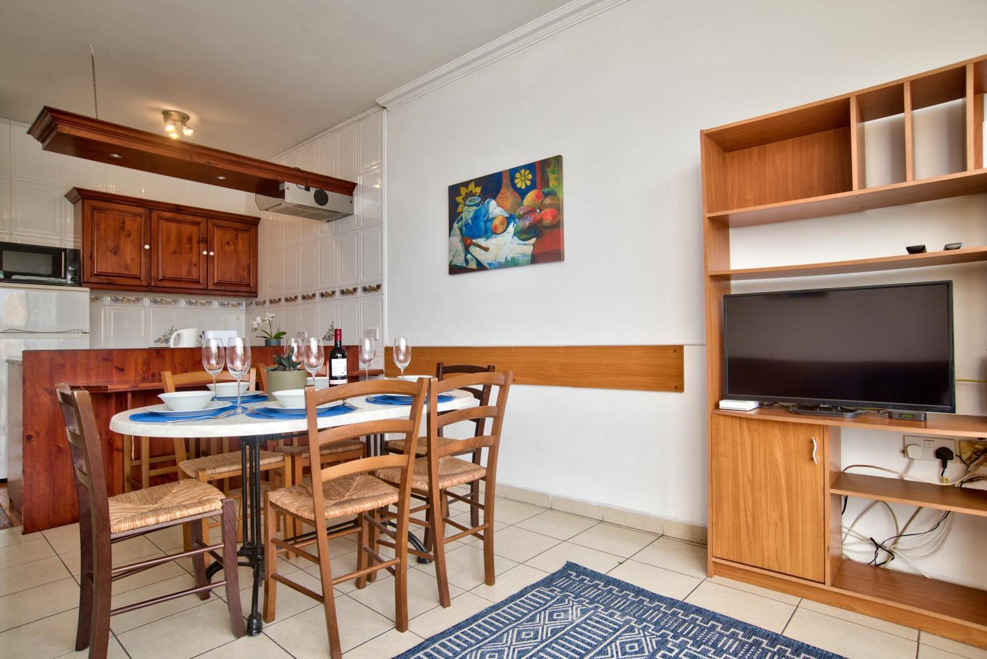 Morina Court - Seaview Apartments And Penthouse In St Julians By Shortletsmalta Сент Джулианс Экстерьер фото